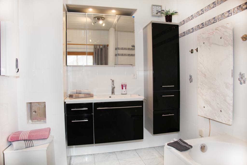 Chiemsee Comfort-Bungalow Mit Garten Римстинг Екстериор снимка