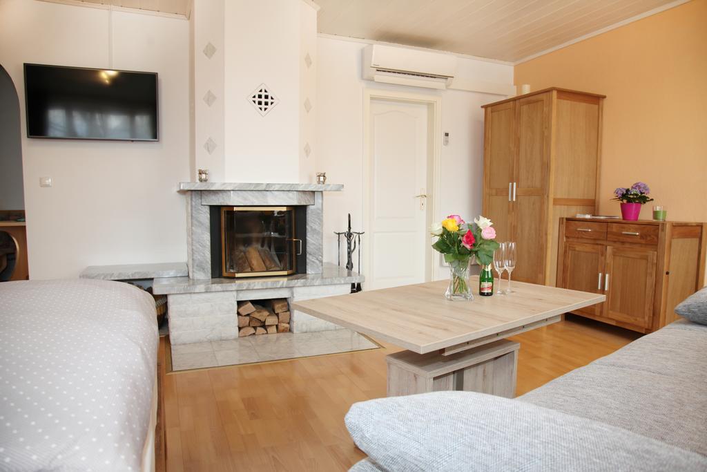 Chiemsee Comfort-Bungalow Mit Garten Римстинг Екстериор снимка
